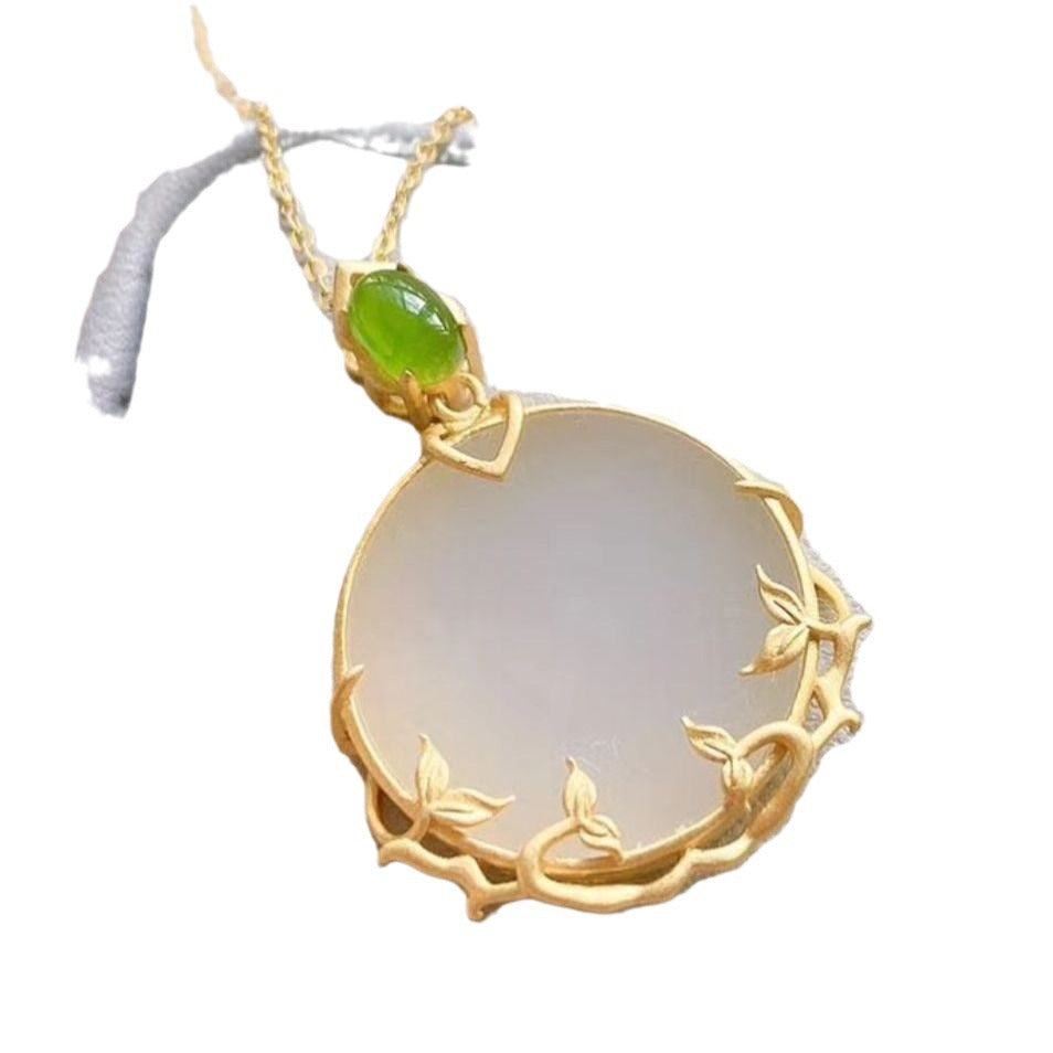 Charming Gold Necklace for Any Occasion