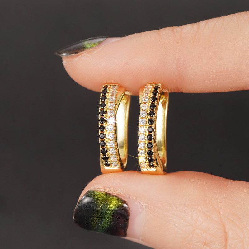 Charming Earring for Any Occasion