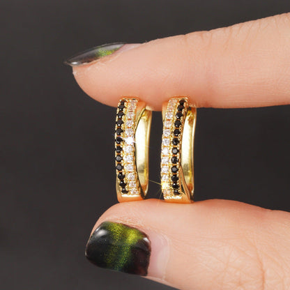 Charming Earring for Any Occasion