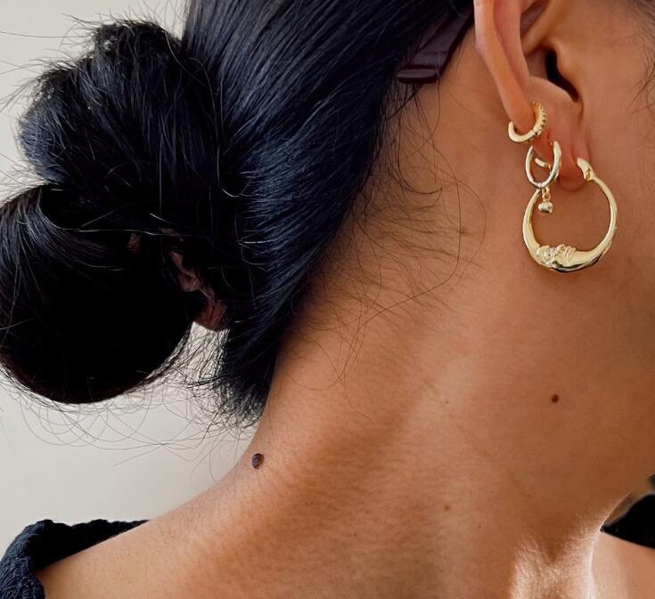 Charming Earring for Any Occasion