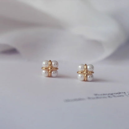Classic Pearl Earring with Timeless Appeal