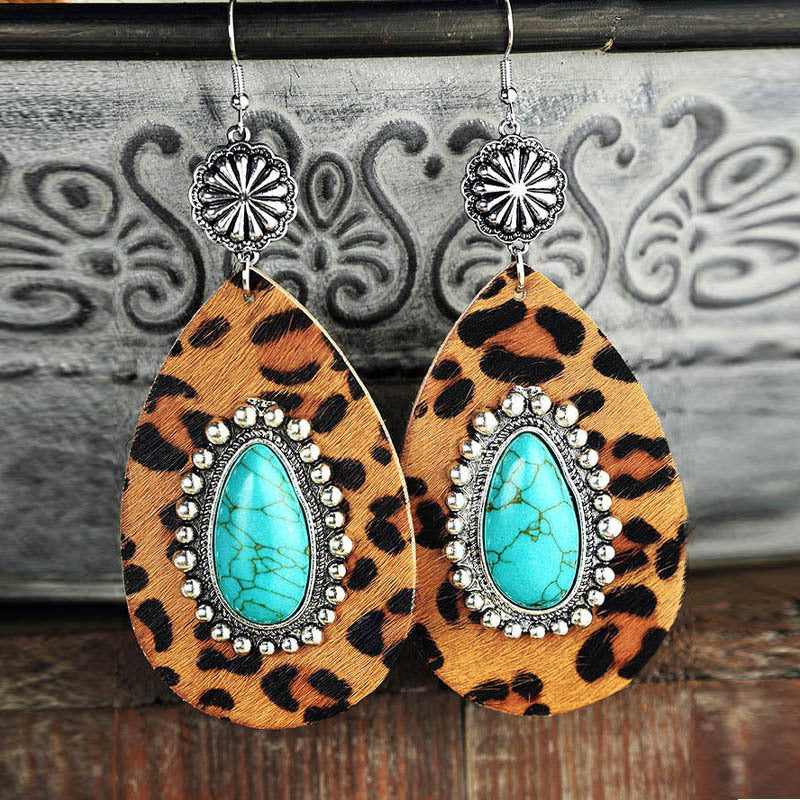 Charming Earring for Any Occasion