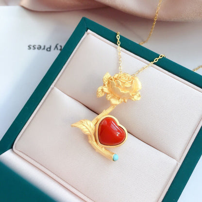 Elegant Silver Pendant for Every Occasion