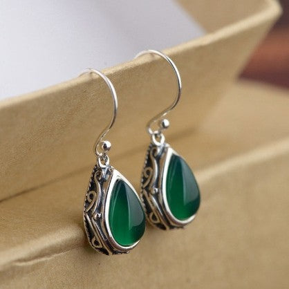 Charming Silver Earring for Any Occasion