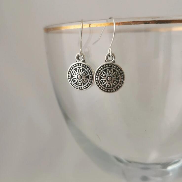 Stunning Earring for Daily Wear