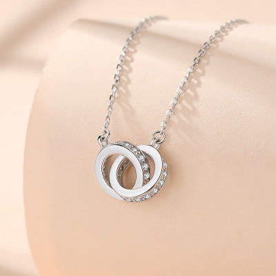 Romantic Gold Necklace for Special Moments