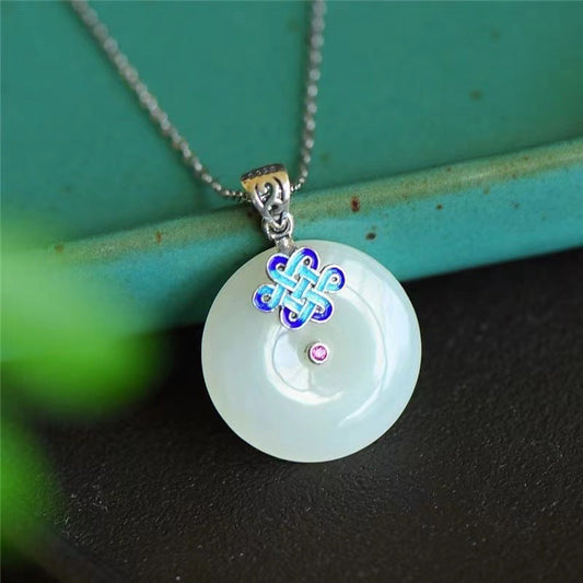 Elegant Silver Necklace for Every Occasion