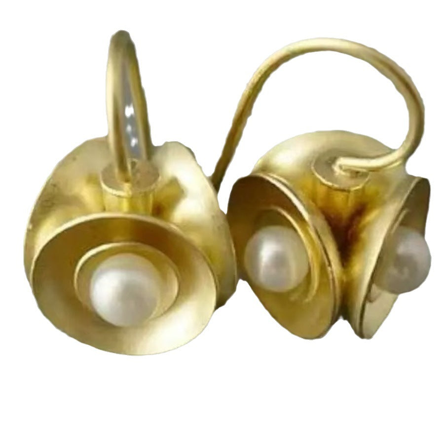 Beautiful Gold Earring with Unique Style