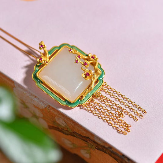 Classic Gold Necklace with Timeless Appeal