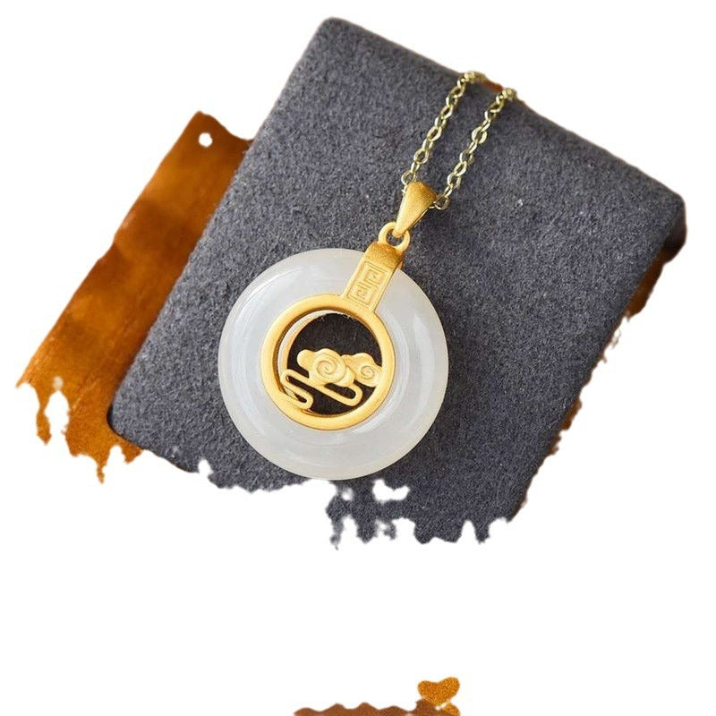 Beautiful Gold Necklace with Unique Style
