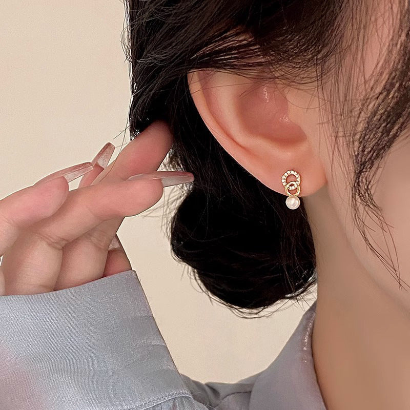 Elegant Pearl Earring for Every Occasion