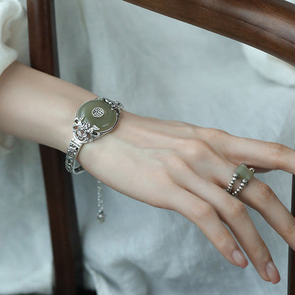 Charming Piece for Any Occasion
