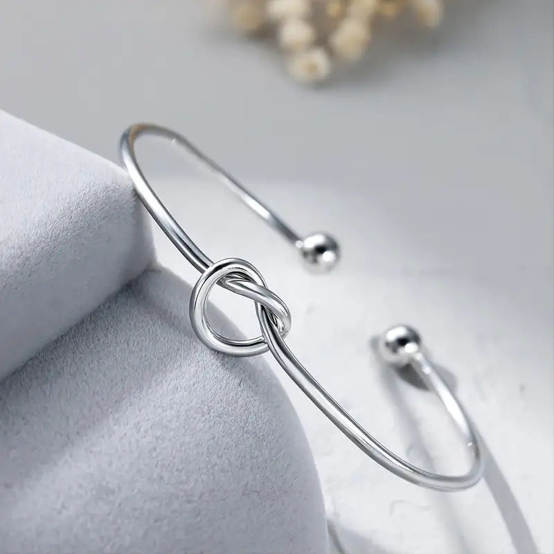 Beautiful Bracelet with Unique Style
