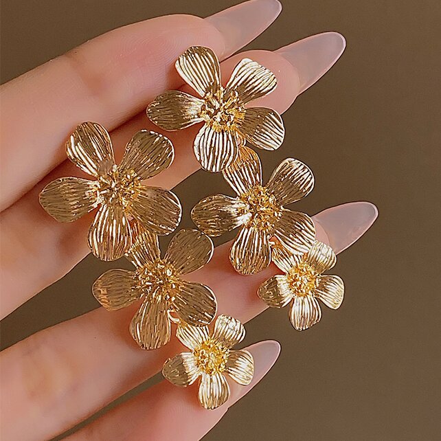 Beautiful Earring with Unique Style