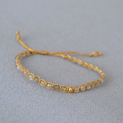 Charming Gold Bracelet for Any Occasion