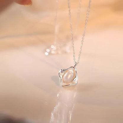 Charming Pearl Necklace for Any Occasion