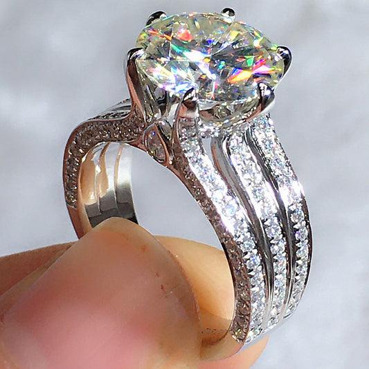 Classic Ring with Timeless Appeal
