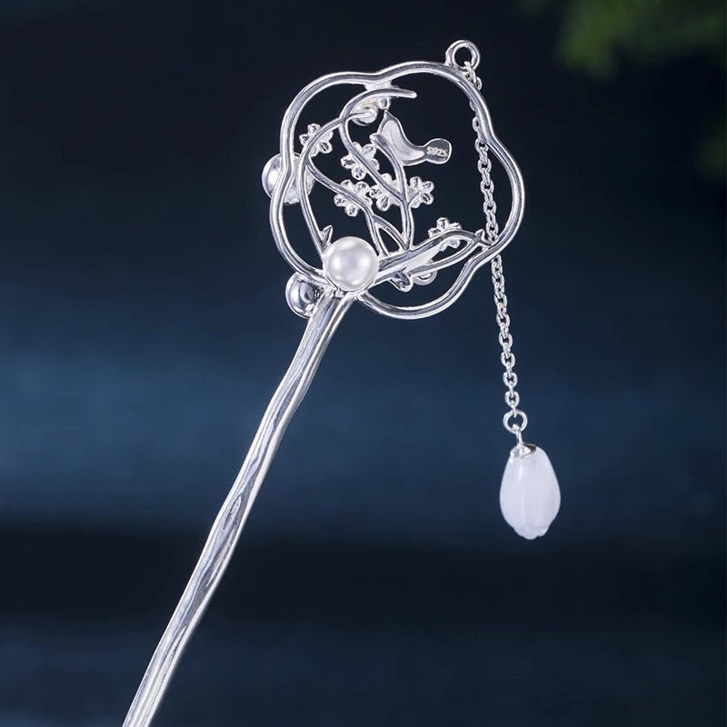 Elegant Silver Piece for Every Occasion