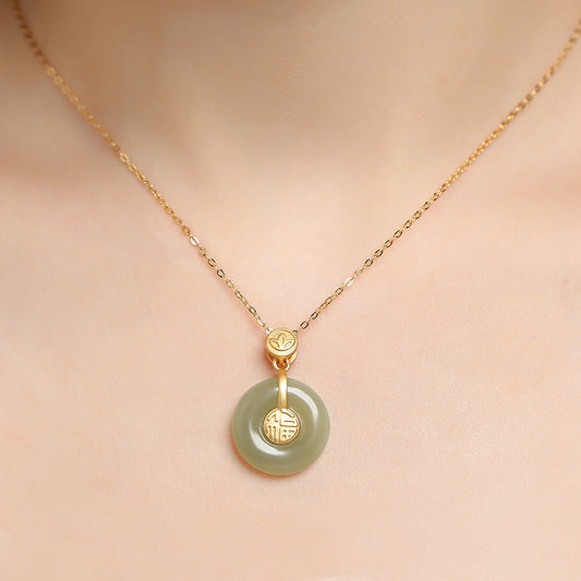 Romantic Gold Necklace for Special Moments
