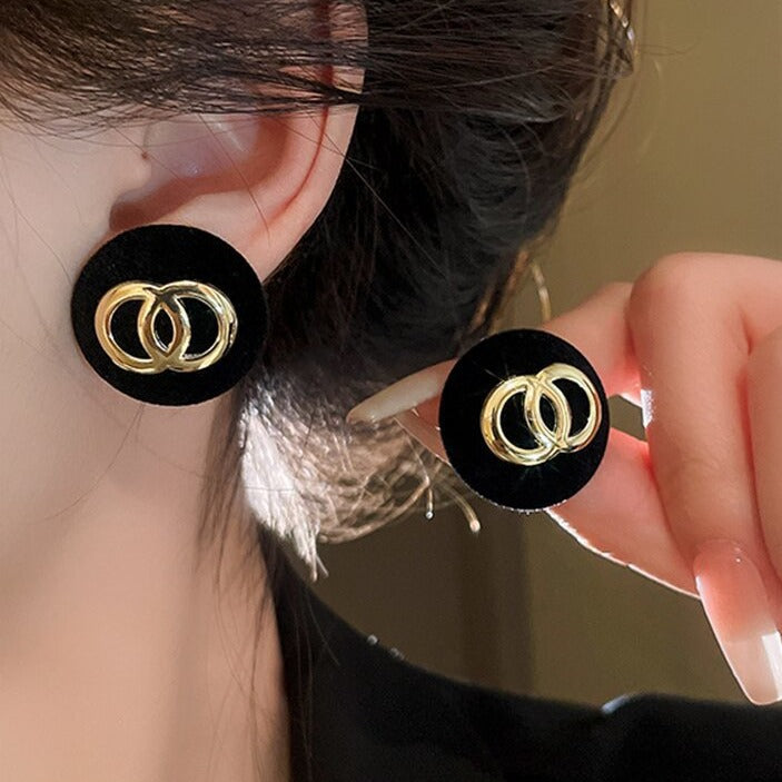 Elegant Earring for Every Occasion