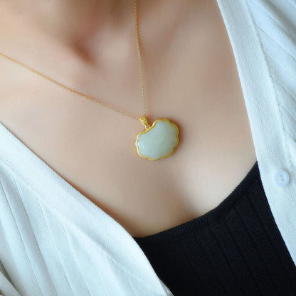 Beautiful Gold Necklace with Unique Style