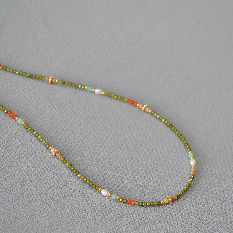 Beautiful Pearl Necklace with Unique Style