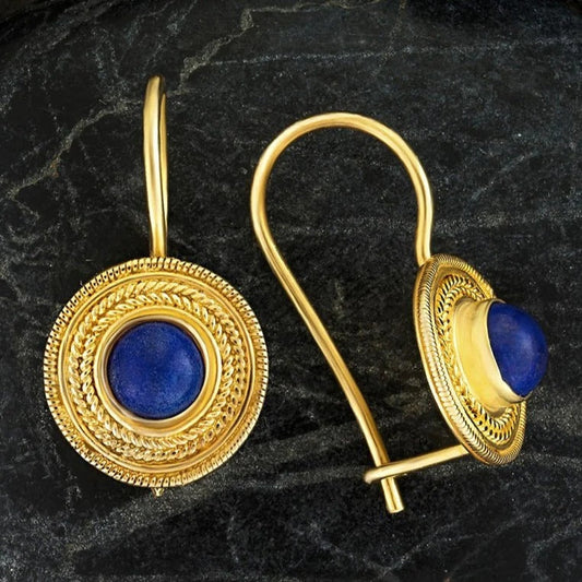 Charming Earring for Any Occasion