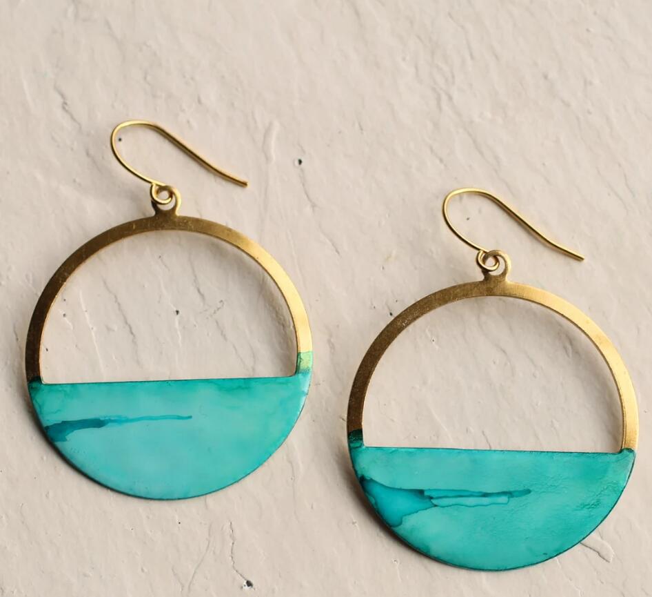Elegant Gold Earring for Every Occasion