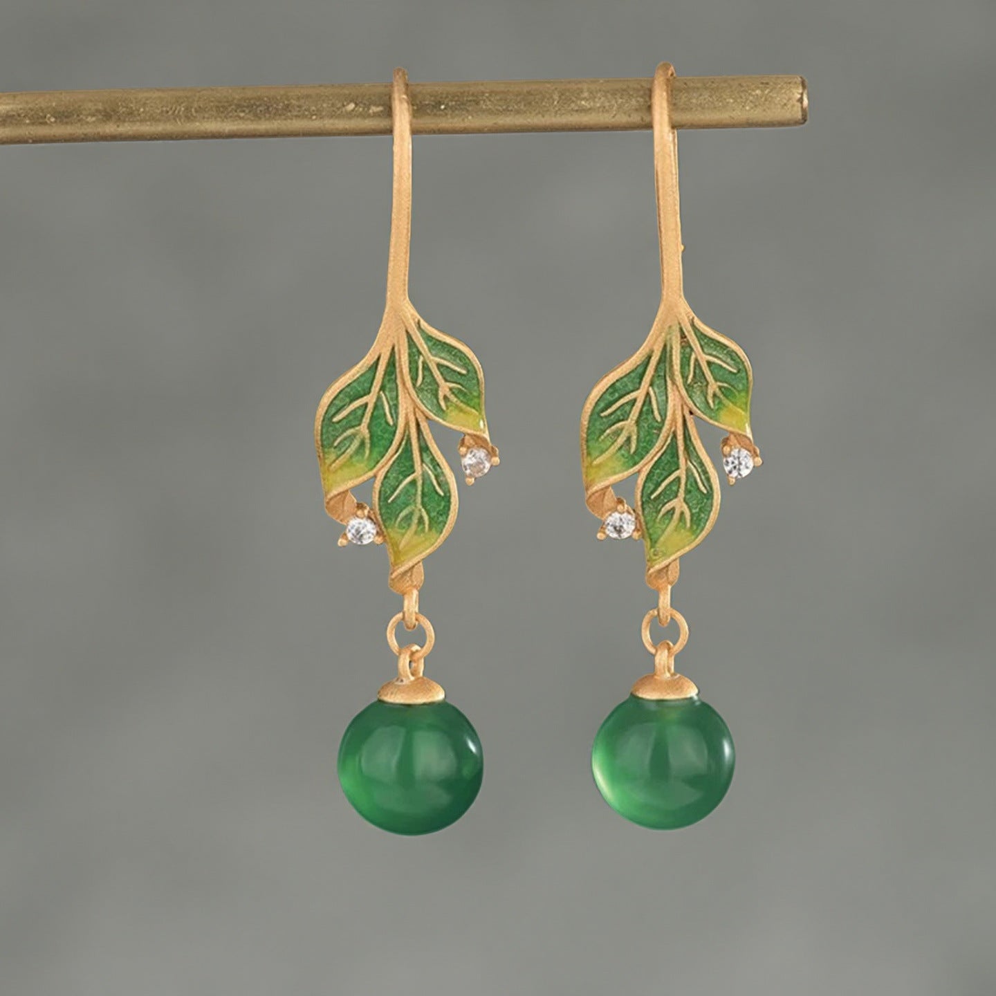 Charming Earring for Any Occasion