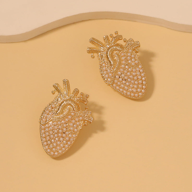 Charming Pearl Earring for Any Occasion