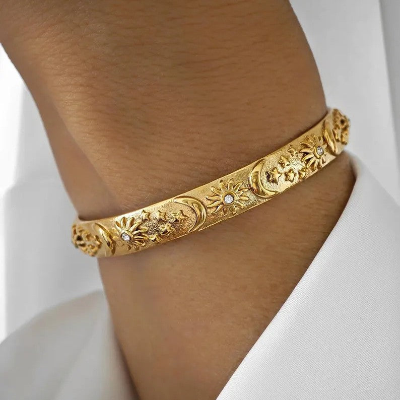 Romantic Bracelet for Special Moments
