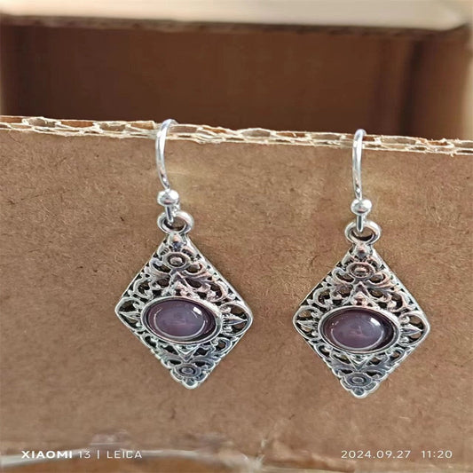Charming Earring for Any Occasion