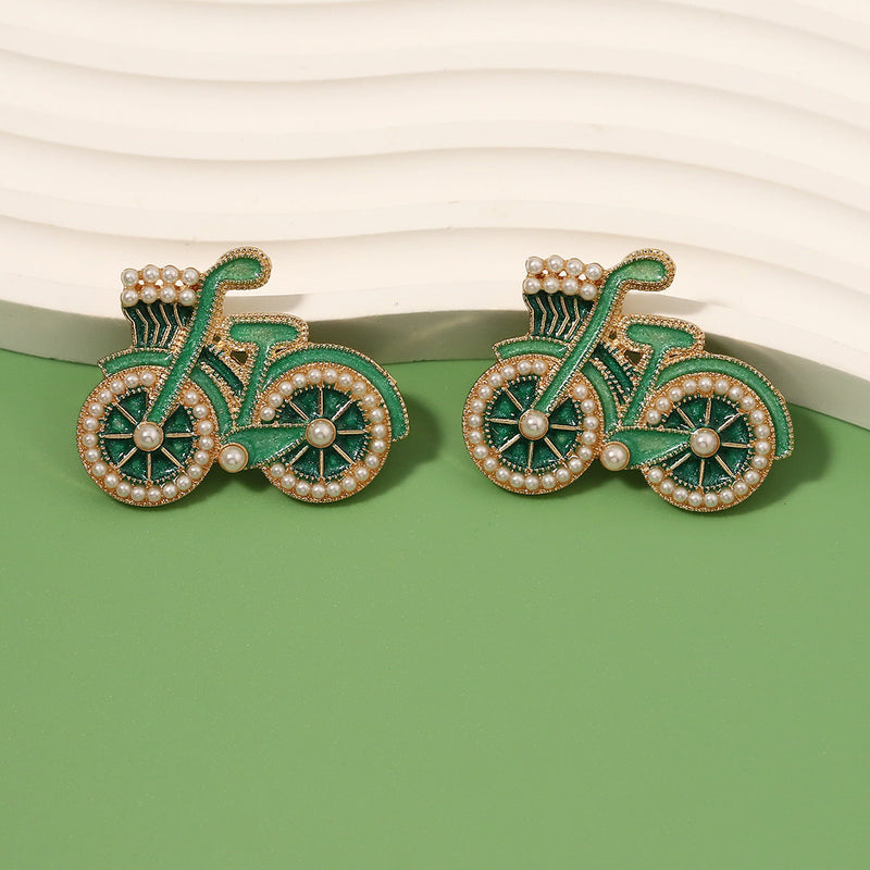 Delicate Artisan Pearl Earring