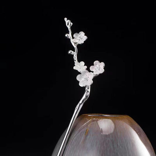 Beautiful Silver Piece with Unique Style