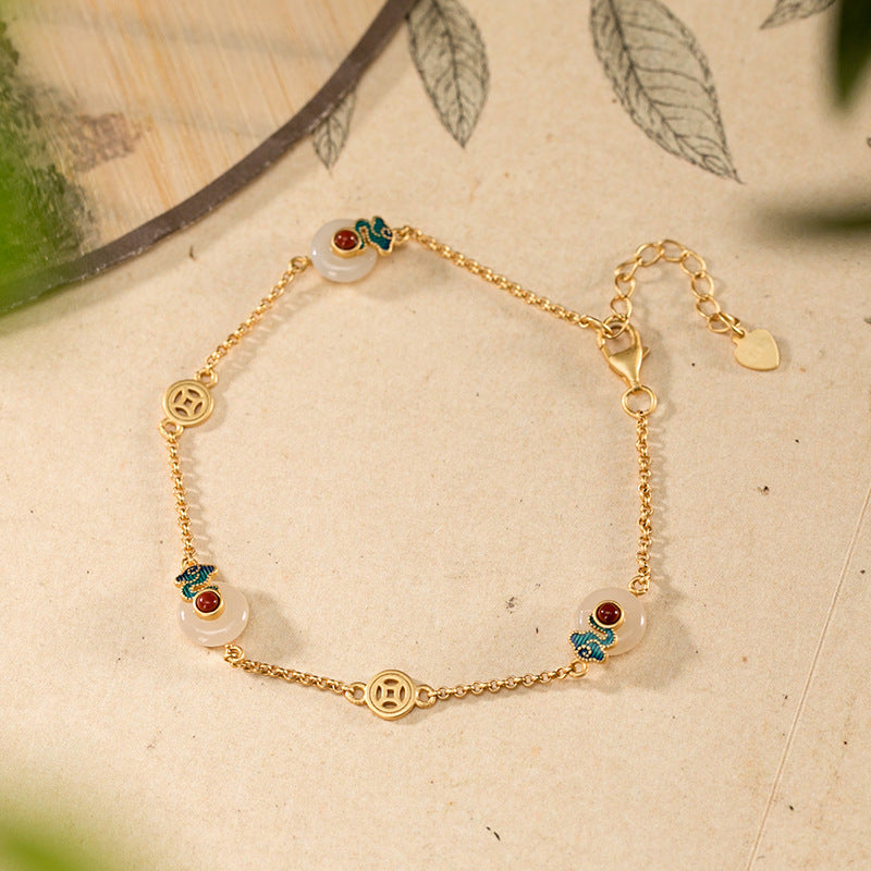 Classic Silver Bracelet with Timeless Appeal