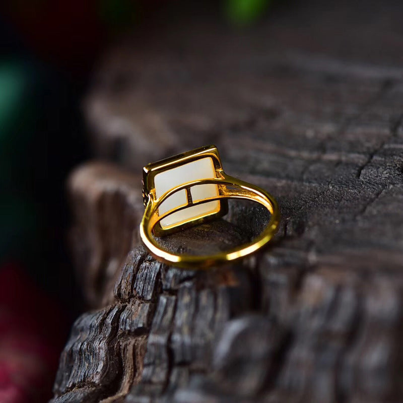 Elegant Silver Ring for Every Occasion