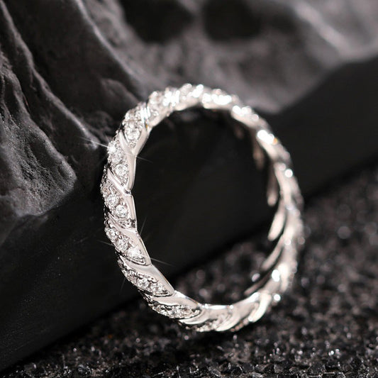 Romantic Chain for Special Moments