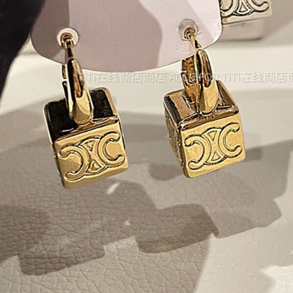 Elegant Gold Earring for Every Occasion