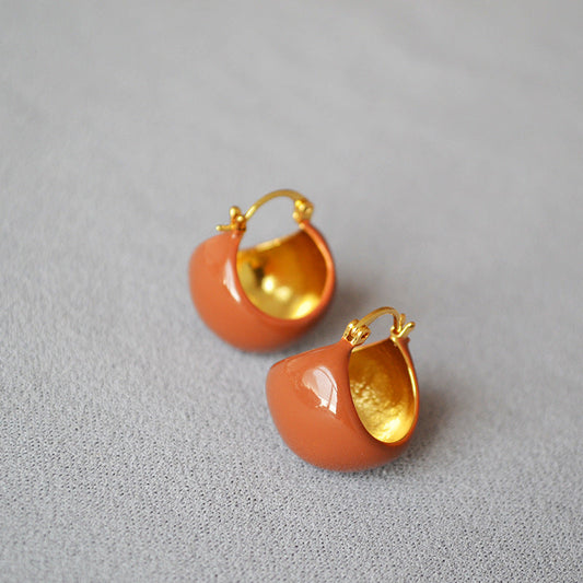 Romantic Gold Earring for Special Moments