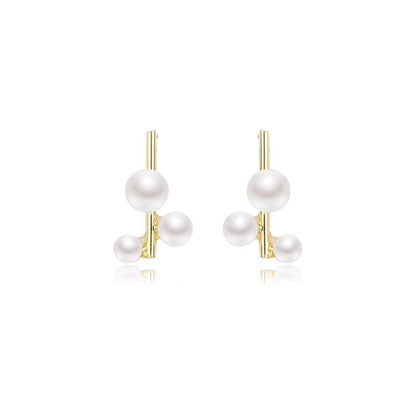 Charming Pearl Earring for Any Occasion