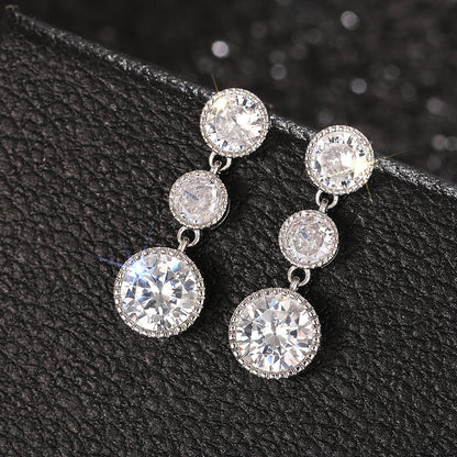 Charming Earring for Any Occasion