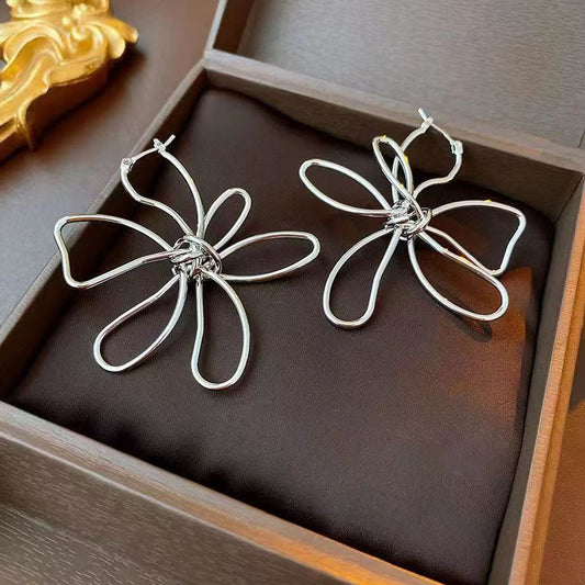Stunning Earring for Daily Wear