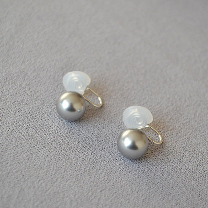 Charming Pearl Earring for Any Occasion