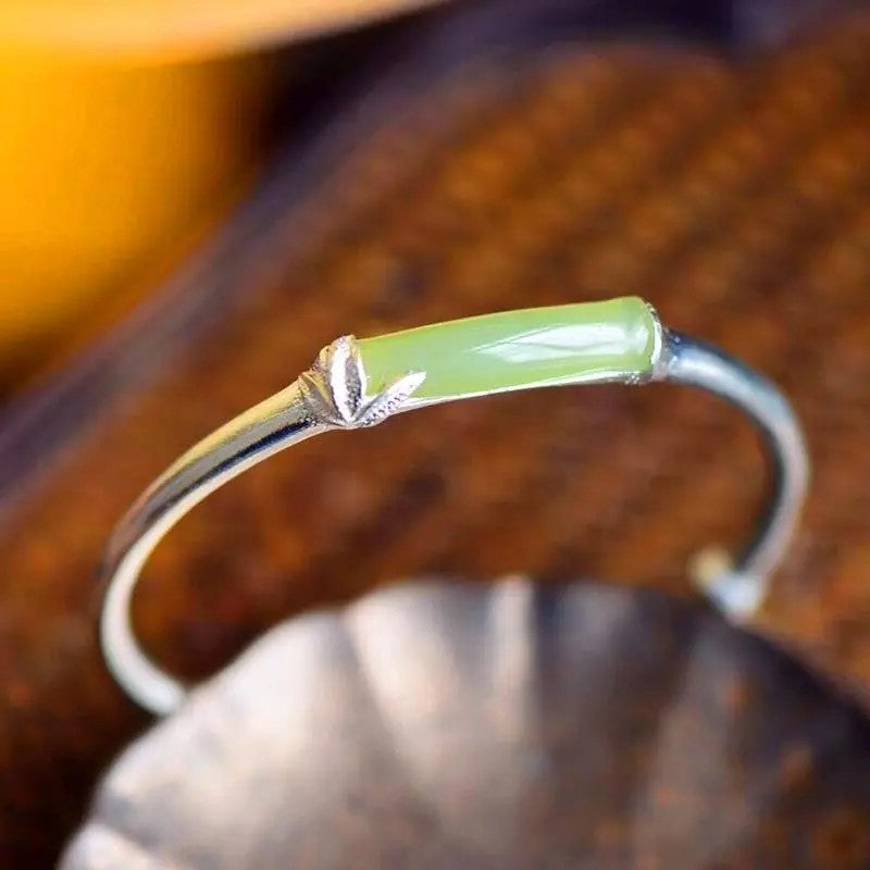 Romantic Silver Bracelet for Special Moments