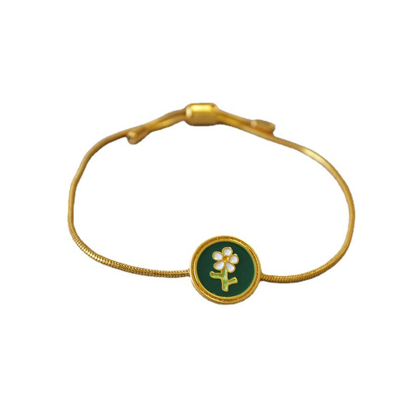 Romantic Gold Bracelet for Special Moments
