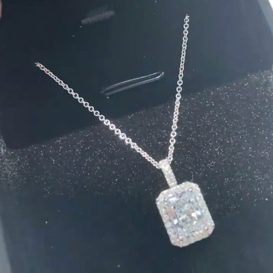 Classic Necklace with Timeless Appeal