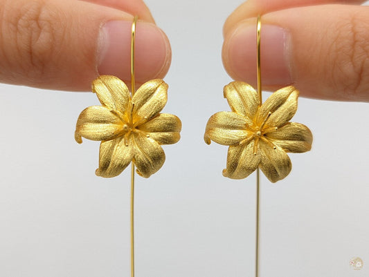 Classic Earring with Timeless Appeal
