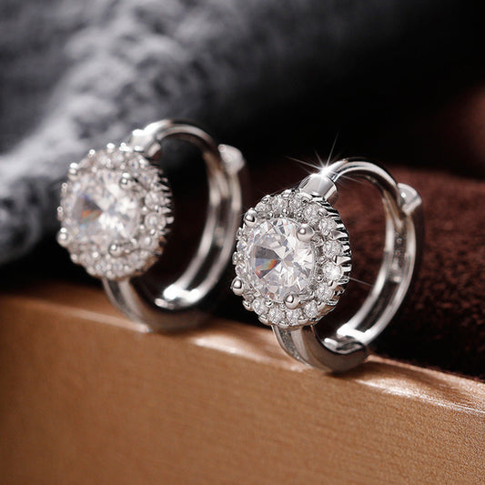 Romantic Gold Earring for Special Moments