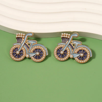 Delicate Artisan Pearl Earring