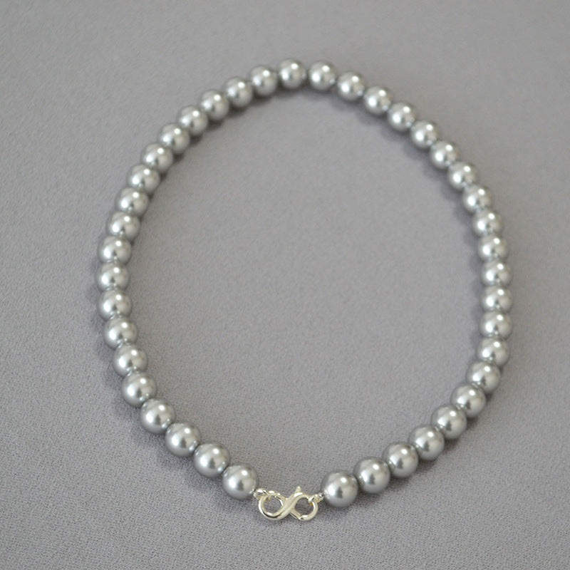 Classic Pearl Necklace with Timeless Appeal